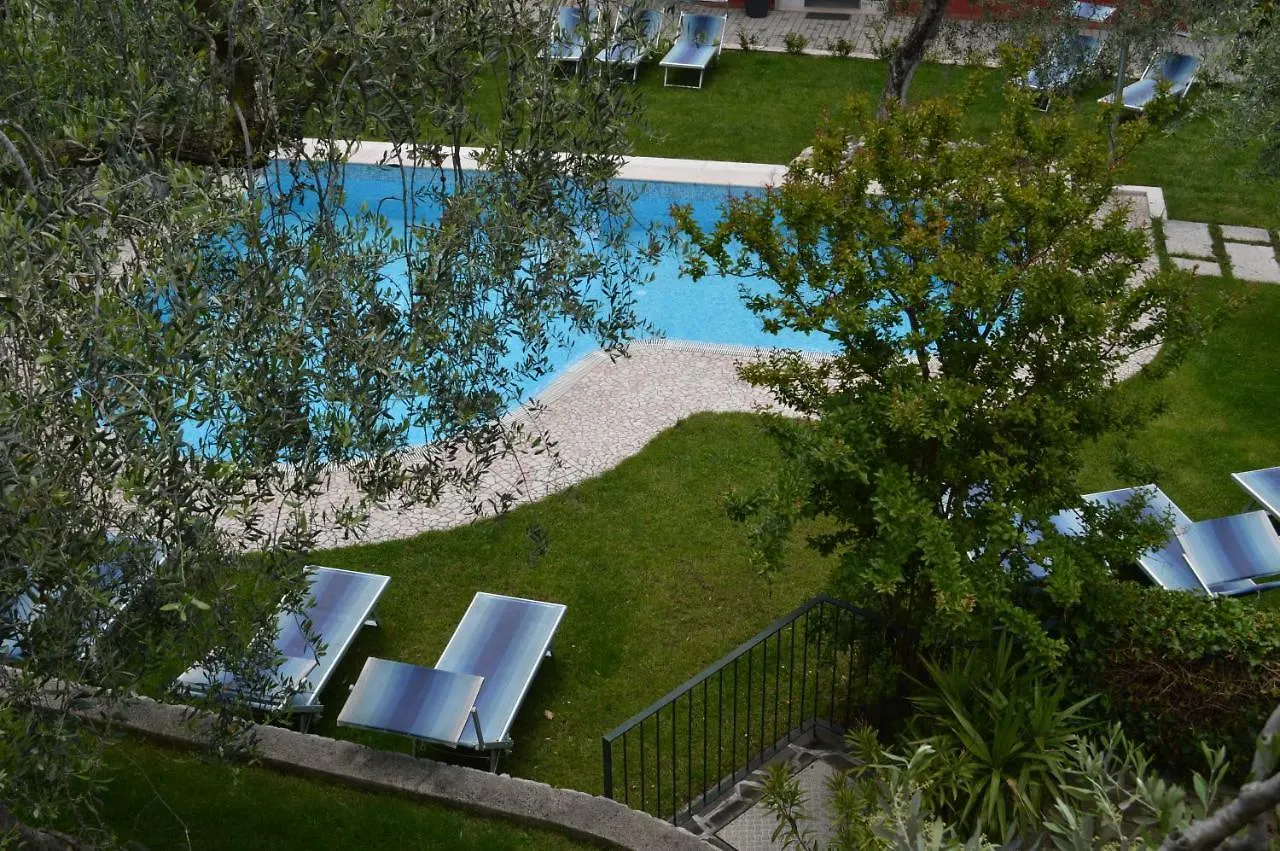 Aparthotel Appartamenti Residence La Pergola Malcesine